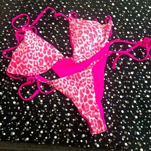 Pink/white cheeta print tankini